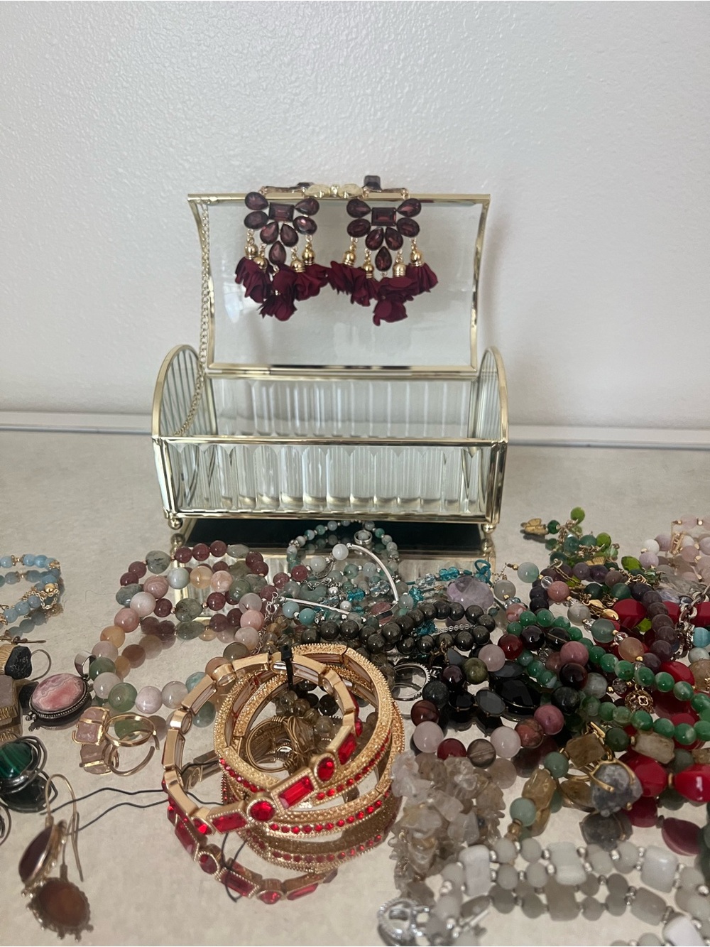 Mystery Jewelry Box | Gemstone & Fashion Lot - Picture 2 of 3